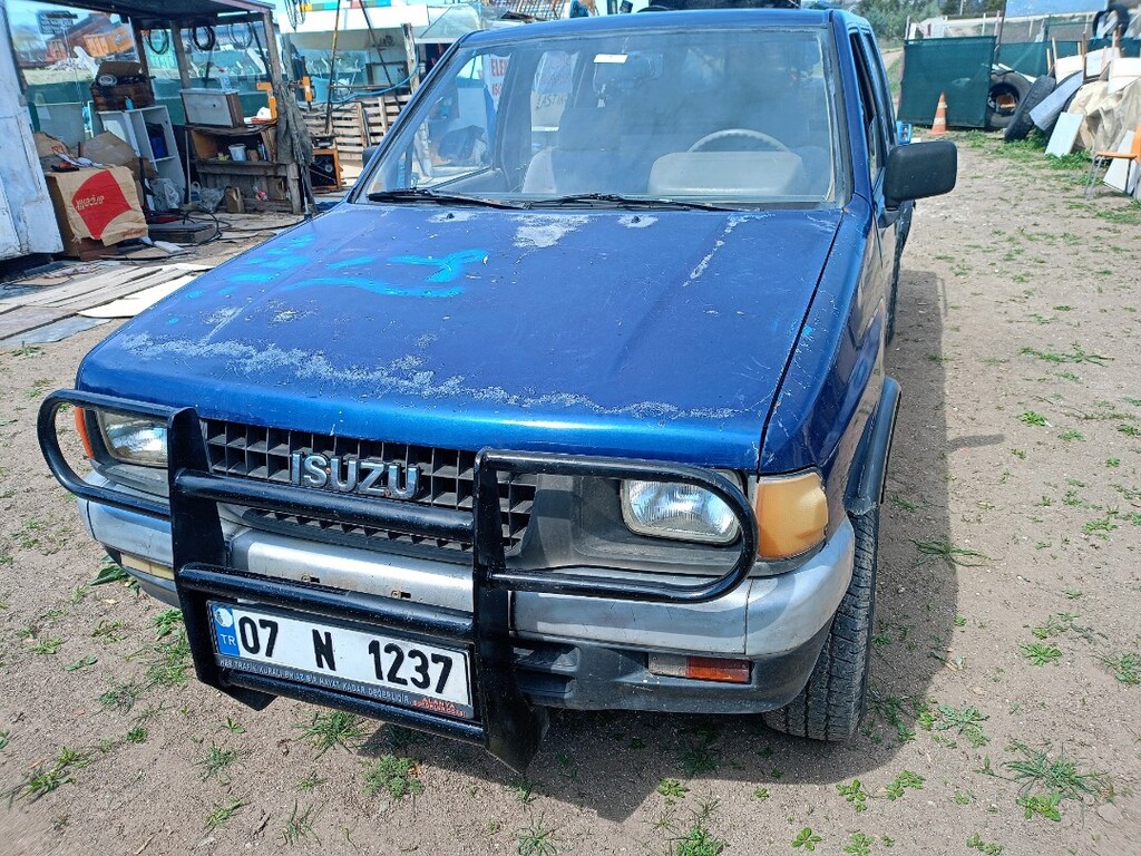 araba. isuzu çift - 2