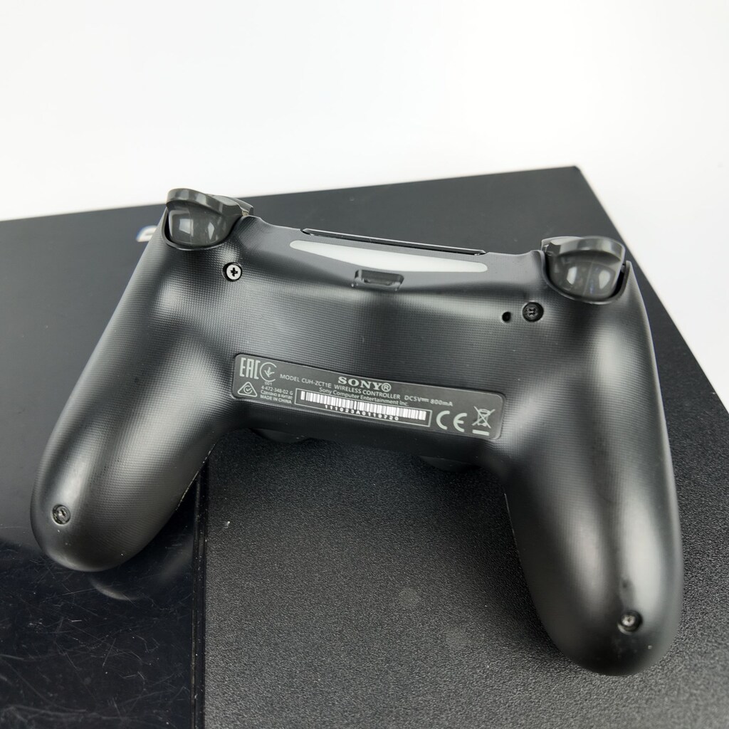 PLAYSTATION 4 PARLAK KASA 1 TB 20 OYUNLU TEK KOL + PS 4 ÇANTASI - 12