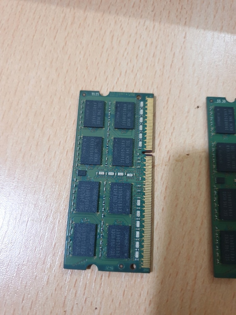 Samsung 4 GB 1600 MHz DDR3 RAM - 3