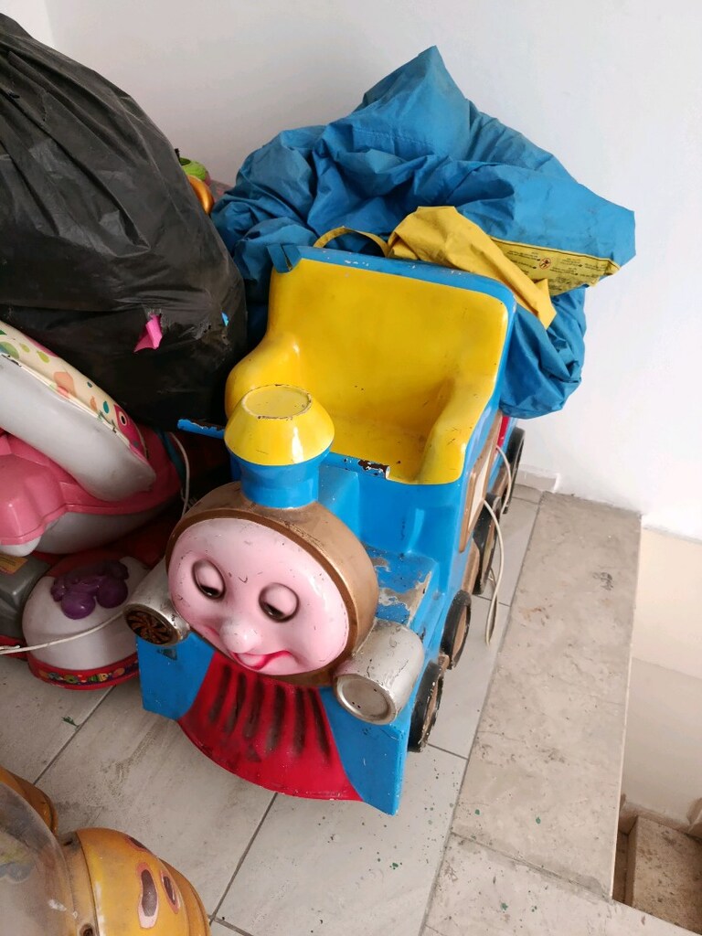 4 adet Oyuncak makinesi kiddy riders - 2