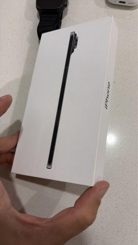 apple iphone air 256Gb - apple ultra watch 3 - apple airpods 4. nesil - 11