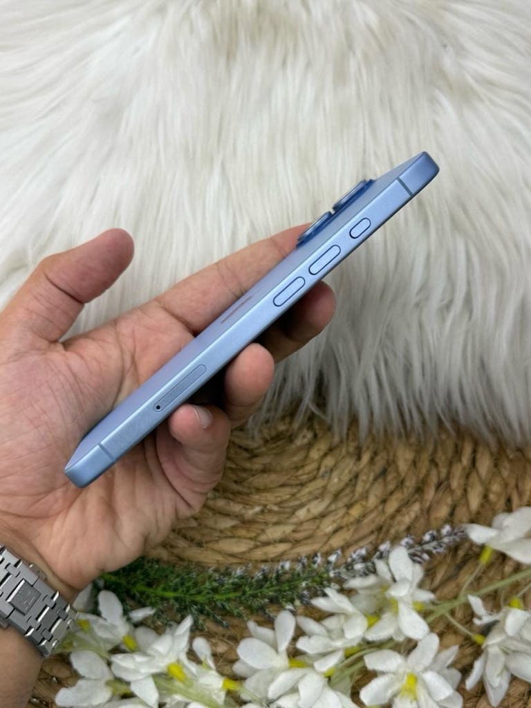 İPHONE 17 256GB KUTU FATURALI 20 AY GARANTİLİ PİL 100 HATASIZ - 5