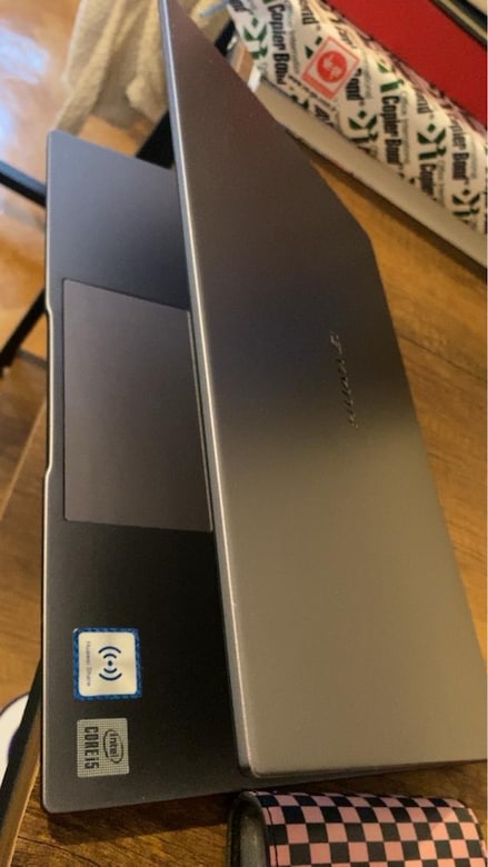 Huawei notebook 10210U - 4