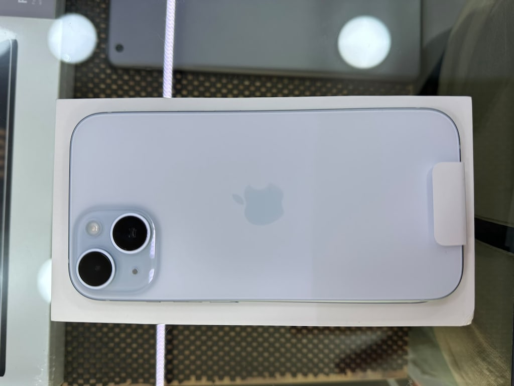 İPHONE 15 128 GB- SIFIR AMBALAJINDA - 2 YIL APPLE TR GARANTİLİ - 3