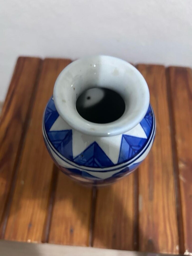 Vintage Mavi-Beyaz Porselen Vazo – Geometrik / Optik Desenli El Boyama - 3