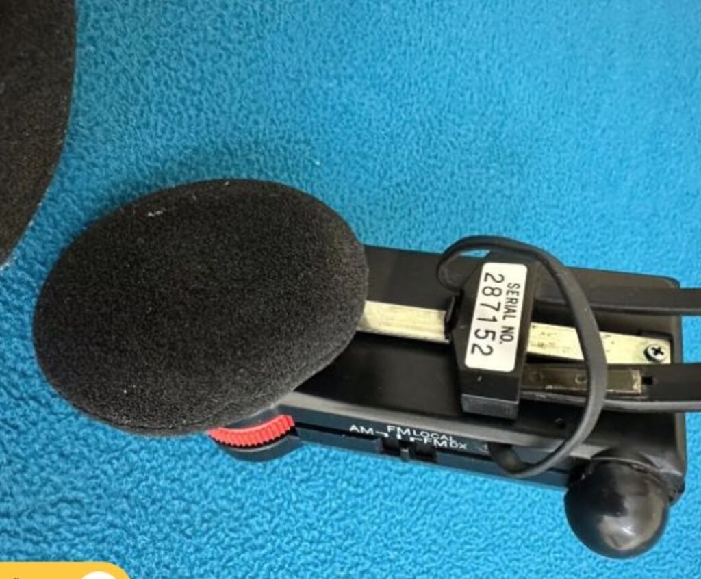 SONY SRF-R7 FM - AM 1980 s - 4
