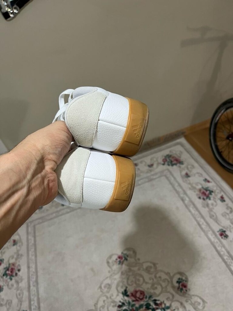 orjinal Adidas 41 numara tertemiz - 7