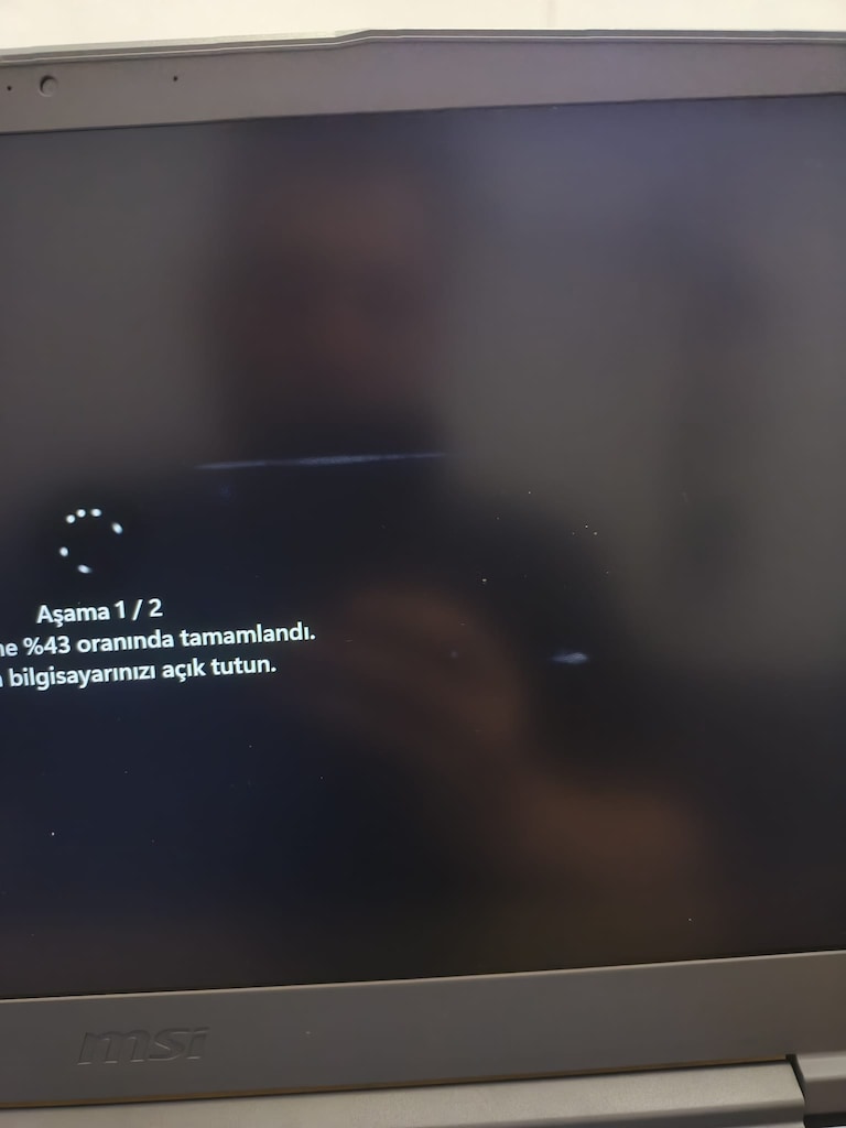 MSI Thin 15 i5-12450H 16GB 512GB RTX3050 144Hz - 7