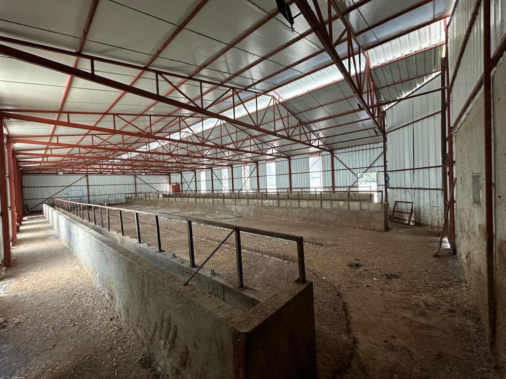 SATILIK HAZIR DEPO & ÇİFTLİK | 1.650 m² ARSA, 700 m² KAPALI ALAN - 6