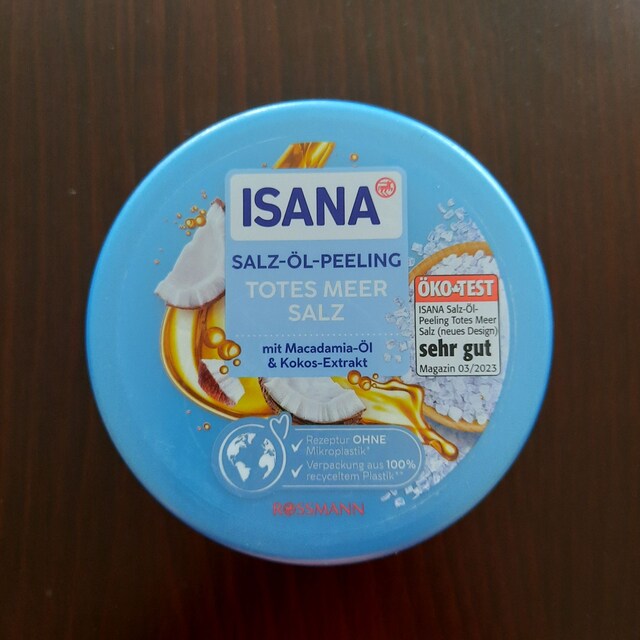 Isana marka vücut peeling