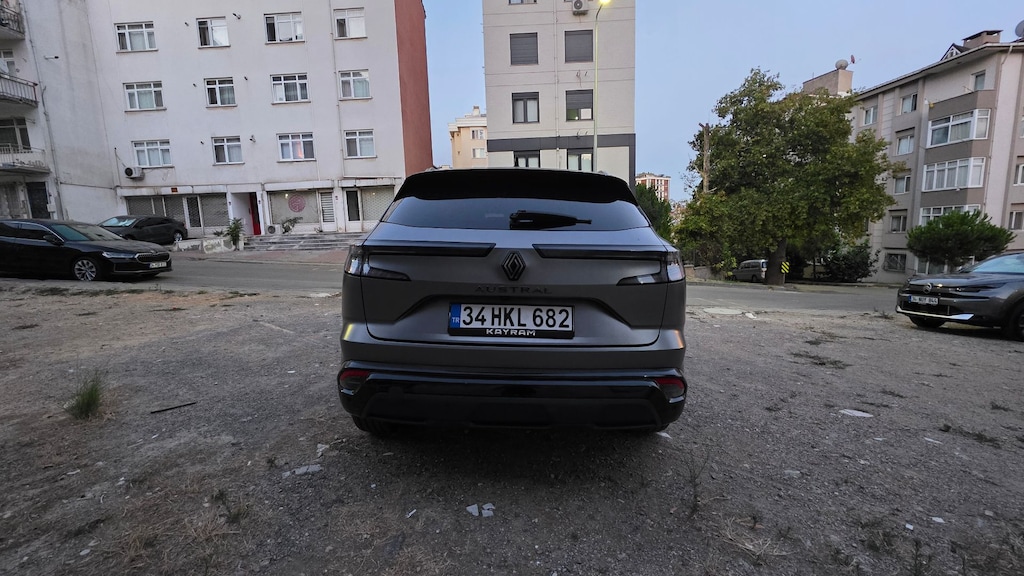 Sahibinden Renault Austral 1.3 Hybrid Techno Esprit Alpine 2023 Model - 4