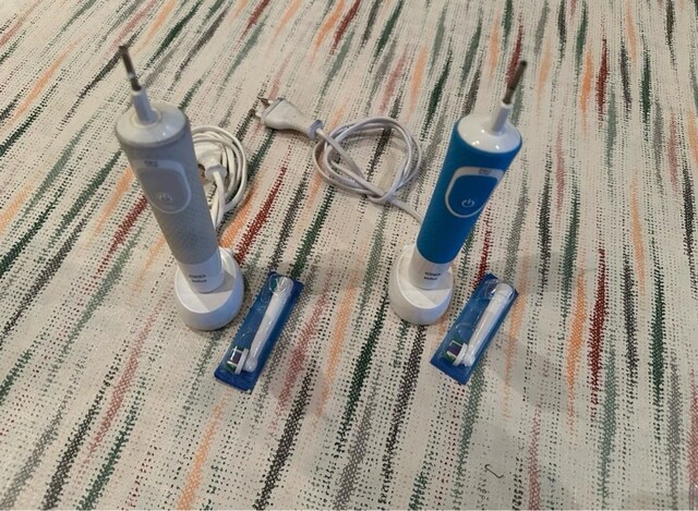 2 ADET TAKIM BRAUN ORAL B VITALITY PROOTOMATİK ŞARJLI DİŞ FIRÇA SETİ