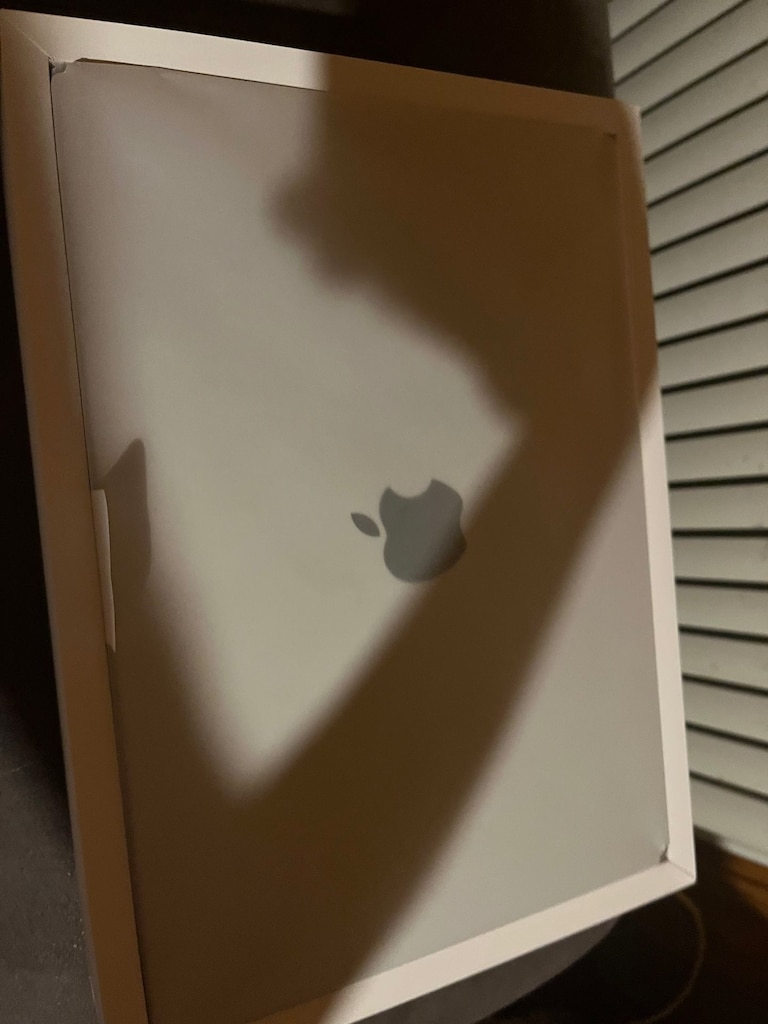 Apple Macbook Pro 14'', 24 GB, M4-Pro Chip- Garantili