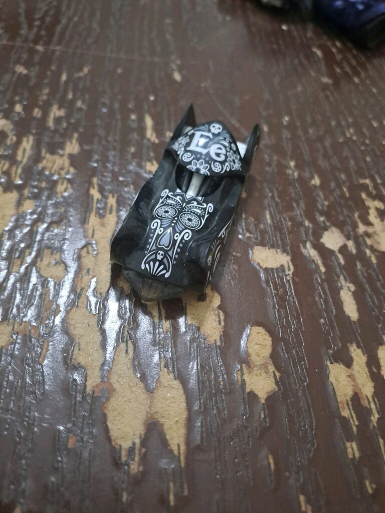 7 adet çeşitli renklerde batman oyuncak - 11