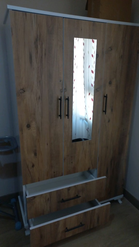 fiyati dustu son 2 gun kullanılmamış dolap