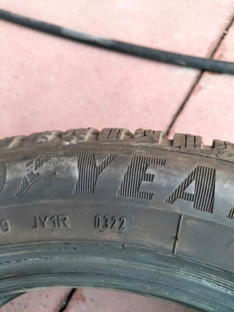 4 adet çıkma lastikler 195/55R16 sıfır gibi lastikler - 2