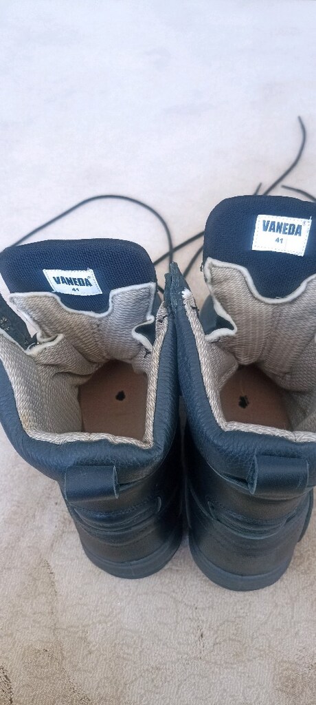 vaneda 41 numara bot siyah - 2