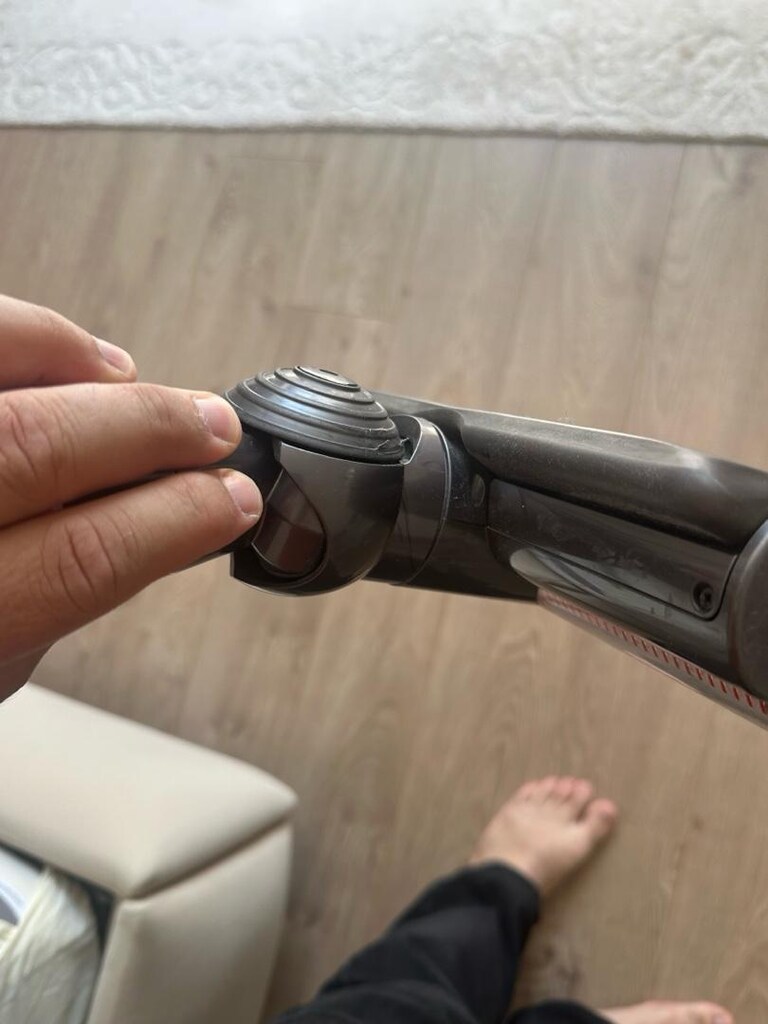 Dyson V15 başlik - 4