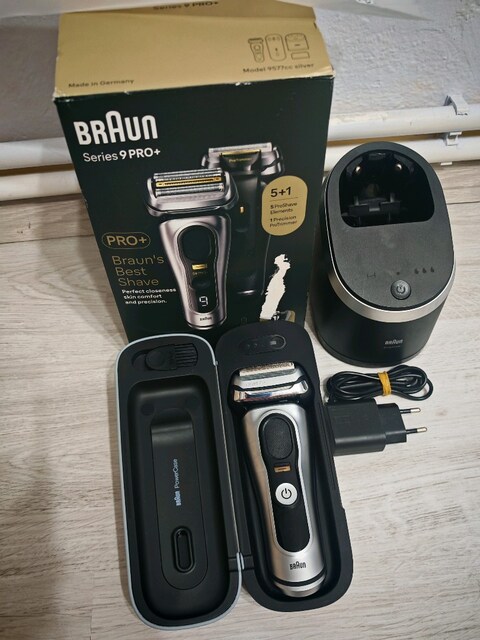 BRAUN 9PRO+ TIRAŞ MAKİNESİ