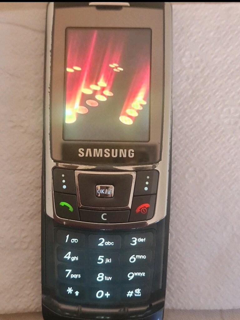Samsung D900i - 2