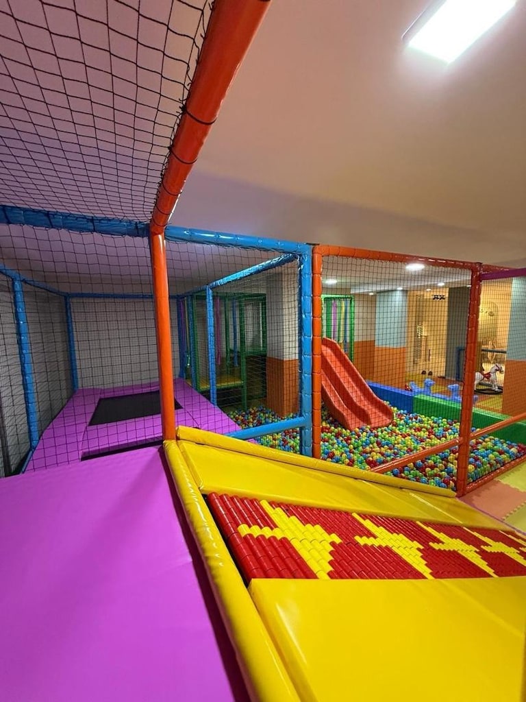 KOMPLE SATILIK KAFE VE SOFT PLAY OYUN ALANI - 9