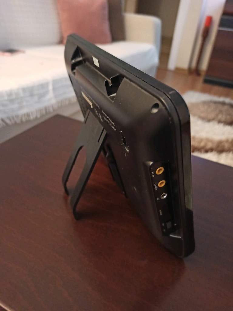 LCD TV 7 inç SD kart/ USB/audio ın/ mini tv - 2