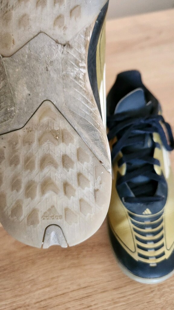 Orjinal adidas marka Halı saha ayakkabısı - 3