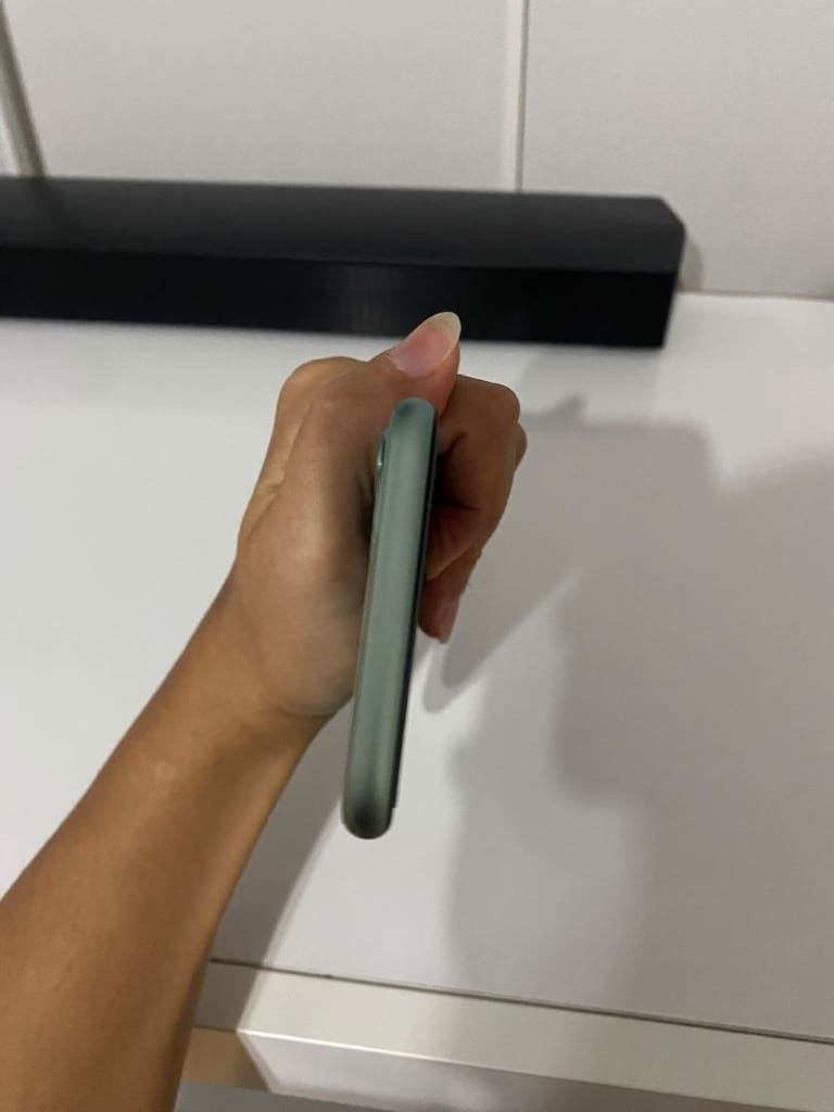 IPHONE 11 64 GB - 6