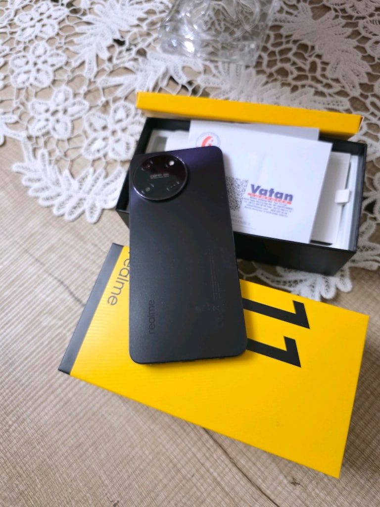 Realme 11 128 GB Sıfırdan farksız garantisi devam ediyor - 2