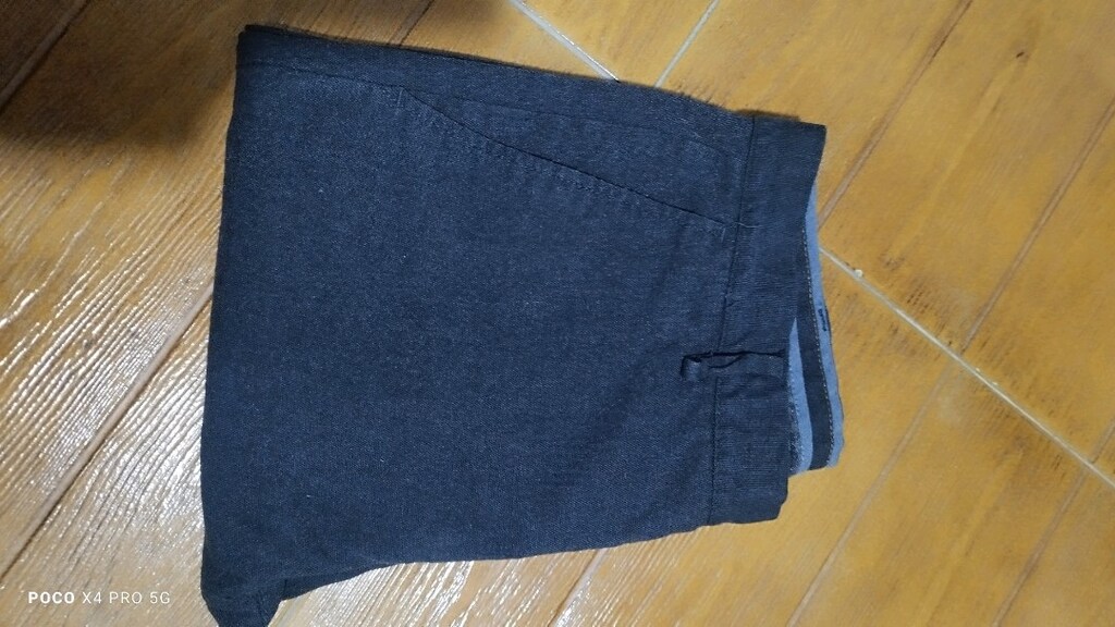 #Zara  pantolon..Piyasası pahalıdır..Eni çekilince 38 Boy 93 Paça 15 - 8