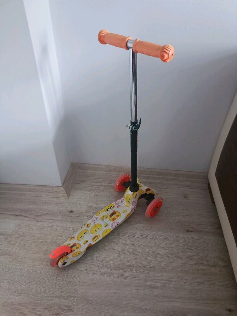3 Tekerli Emojili Scooter - 3