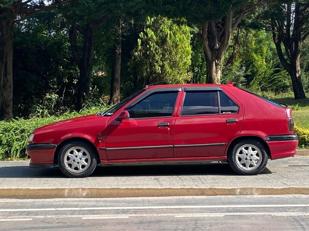1.6 karbüratörlü Renault Europa - 6