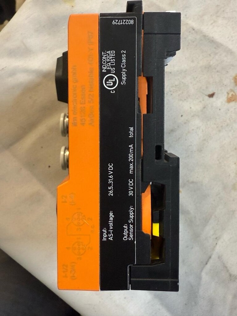 ifm electronic markasına ait AC5251 kodlu AS-Interface AirBox modülüdü - 2