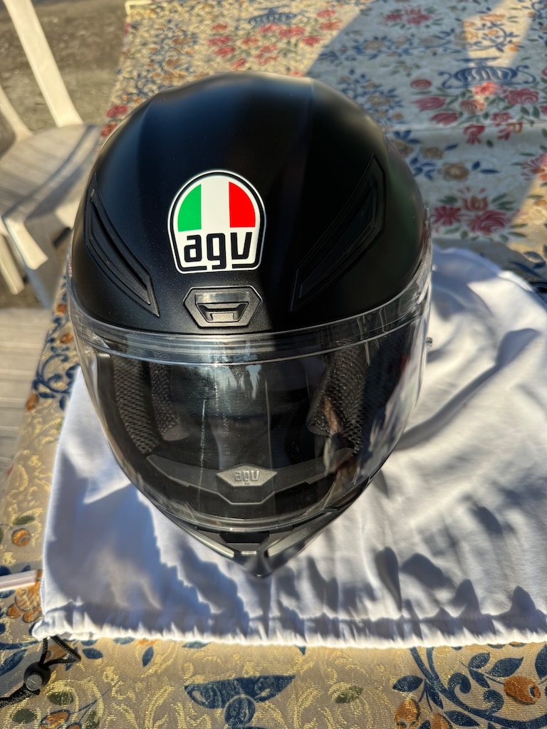 Agv kask - 2