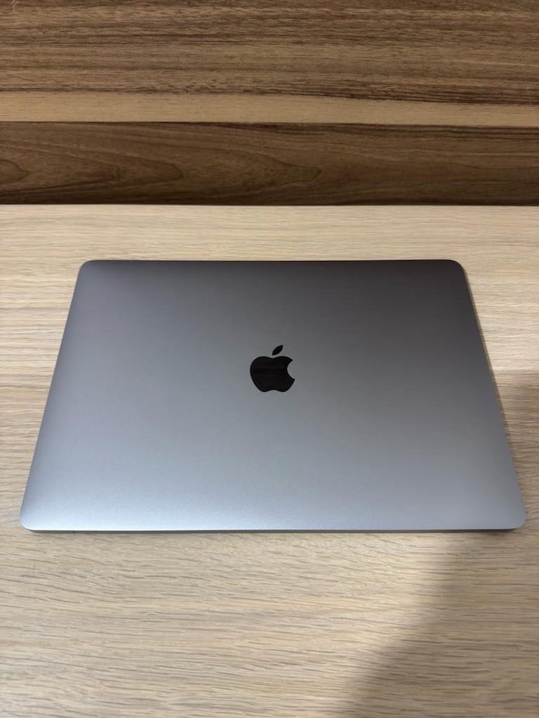 MacBook Air / M1 / 13 inç / 8 GB Ram / 512 GB Ssd - 8