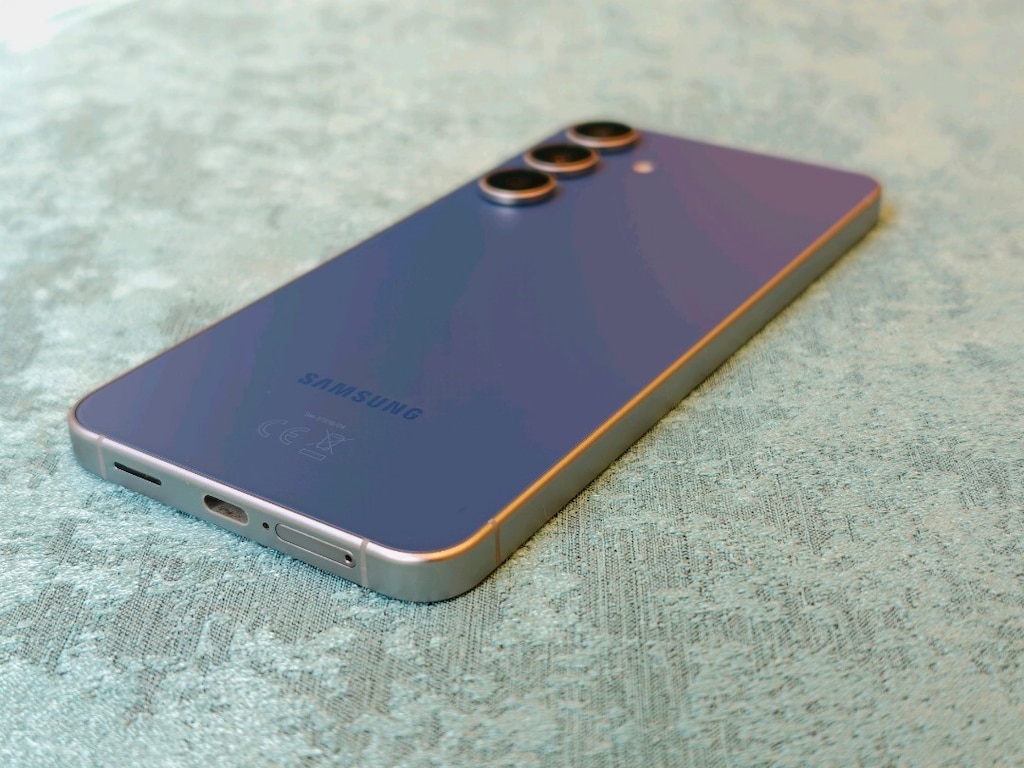 Samsung S25 FE 256GB 22 ay Samsung TR garantili hatasız - 2