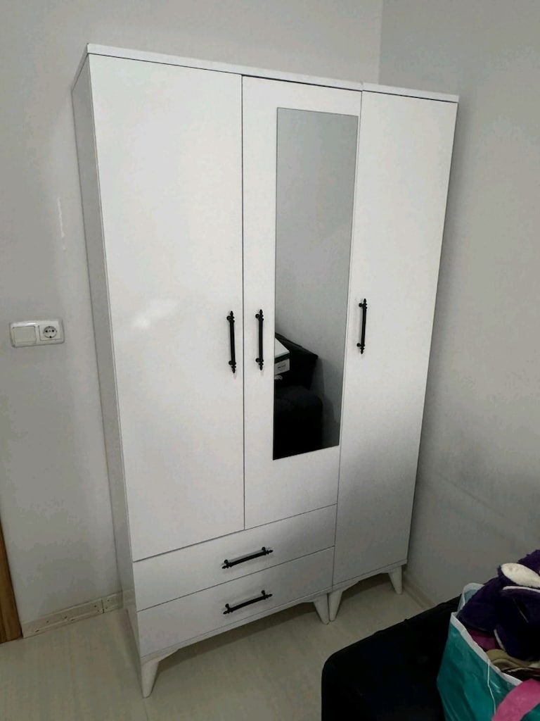 3 kapaklı aynalı dolap gardırop sıfır - 2