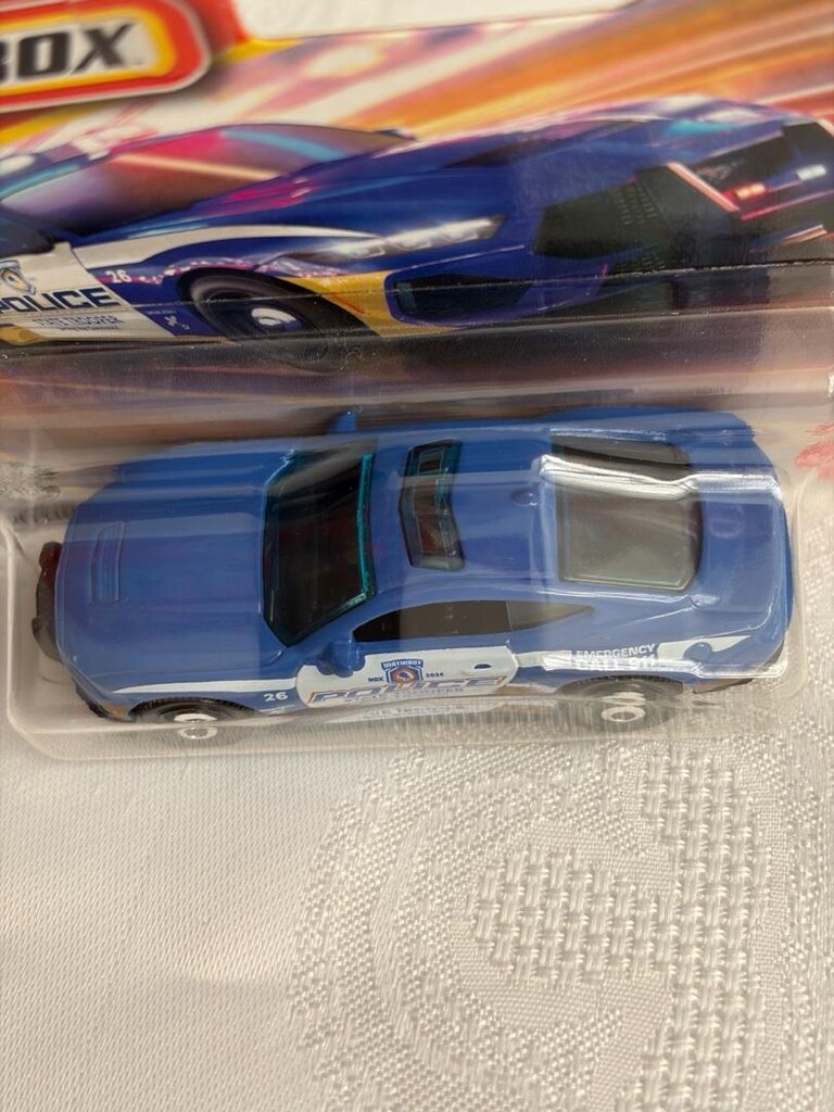 matchbox 2025 FORD MUSTANG POLİCE metal polis arabası - 6