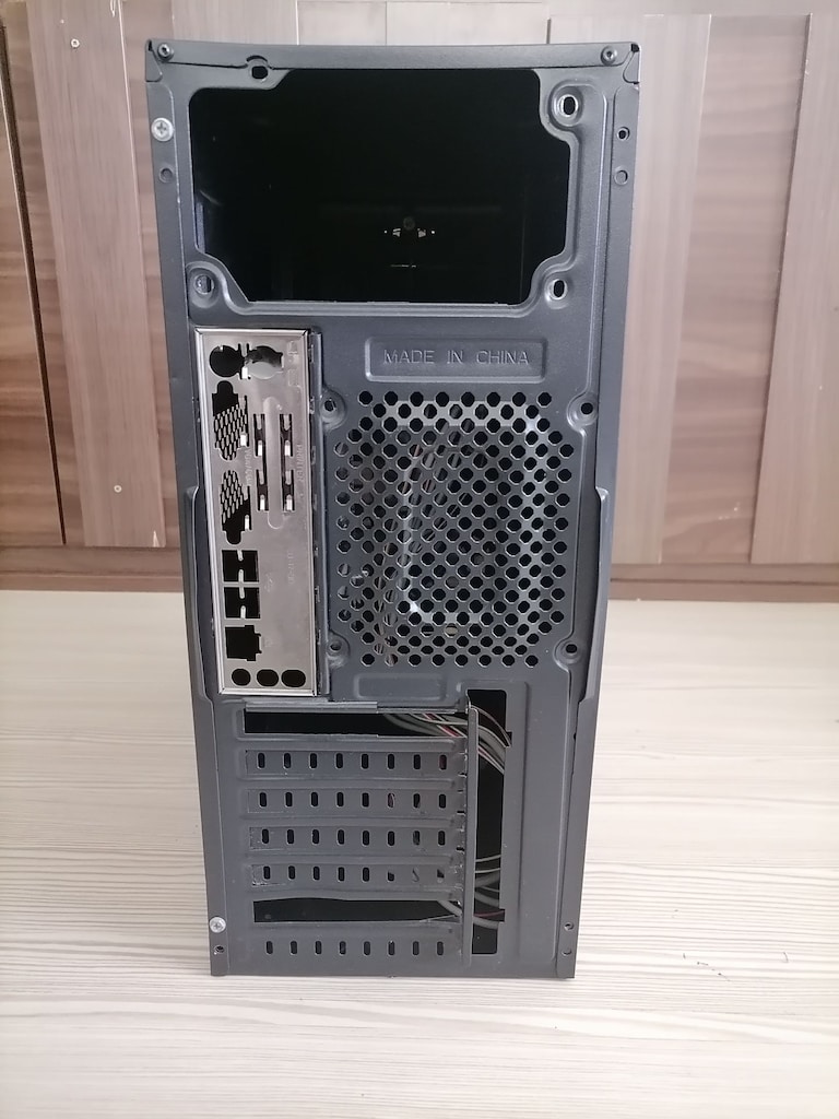 Avantron marka Boş PC Kasası - 4
