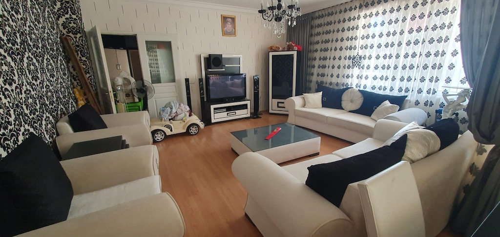 Komple Siyah Beyaz Salon Takımı +Gizli Bölmeli 10 KİŞİLİK Yemek Masası - 3