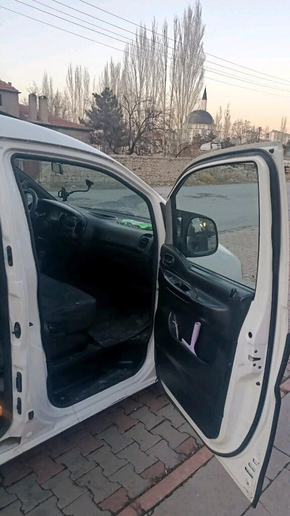 ACİL İHTİYAÇTAN SATILIK Temiz Hyundai Starex - 5