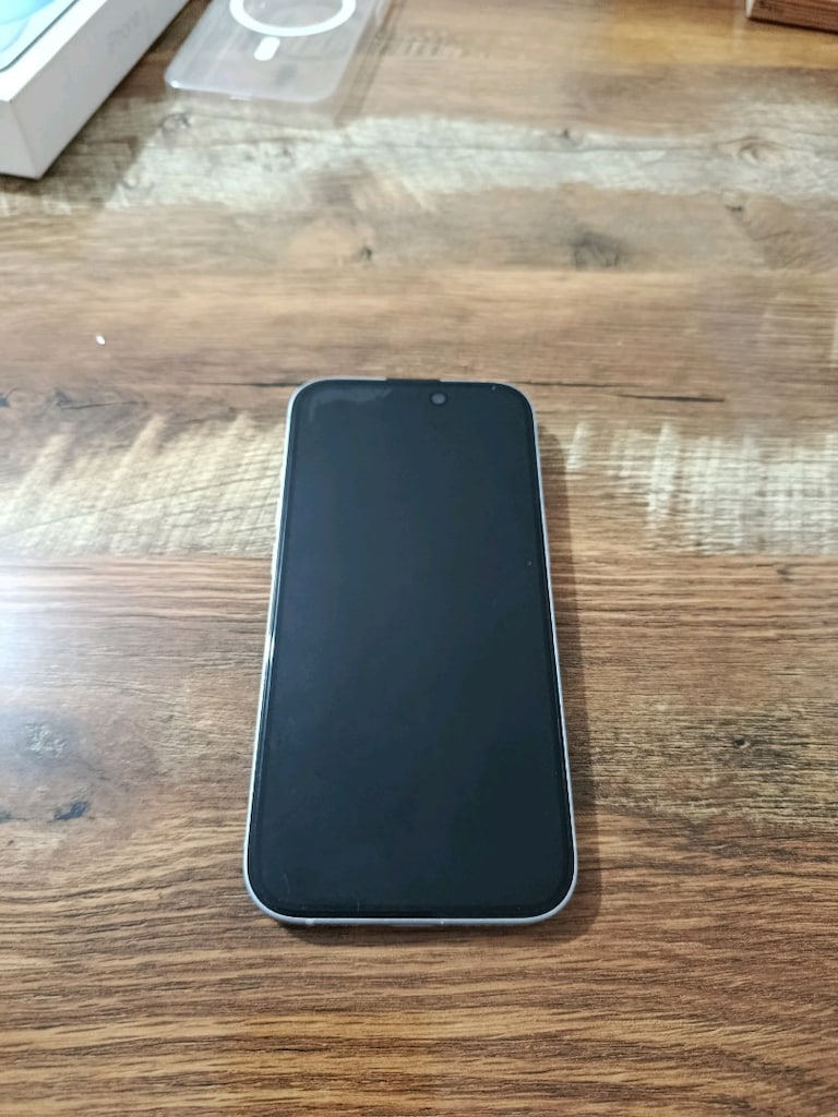 iPhone 15 256 GB Beyaz | Kozmetik 10/10 | Hatasız, Değişensiz - 2