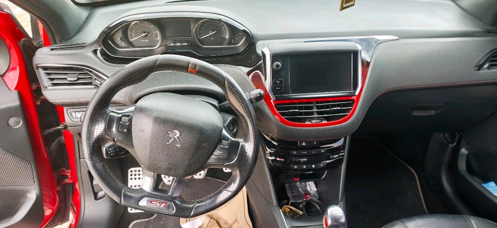 Peugeot 208 gti stock değişensiz hasarsız 2014 çıkışlı - 11