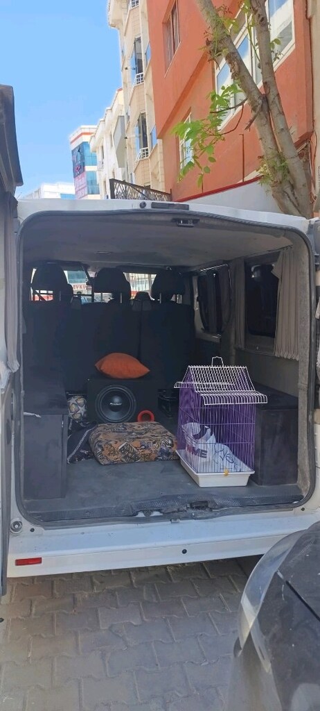 Renault trafic 2 2012 2 dCi motor - 8