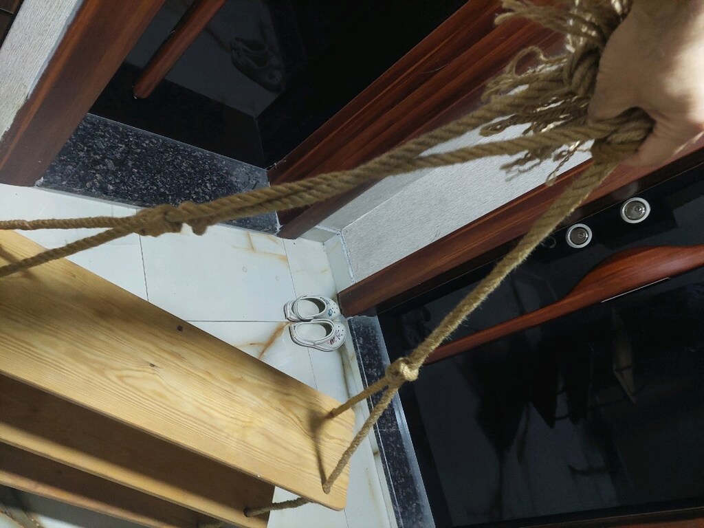 Ahşap halatlı raf. 70x20 cm. - 2