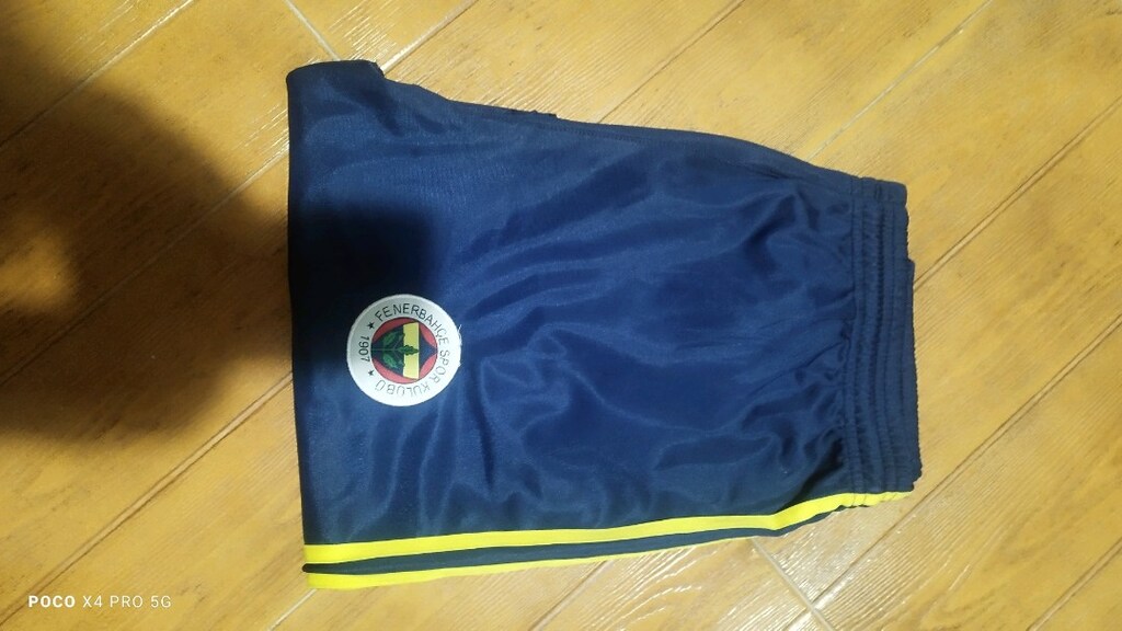 #Fenerbahçe eşofman  Eni çekilince 55 Boyu 103Arkada kusur - 8