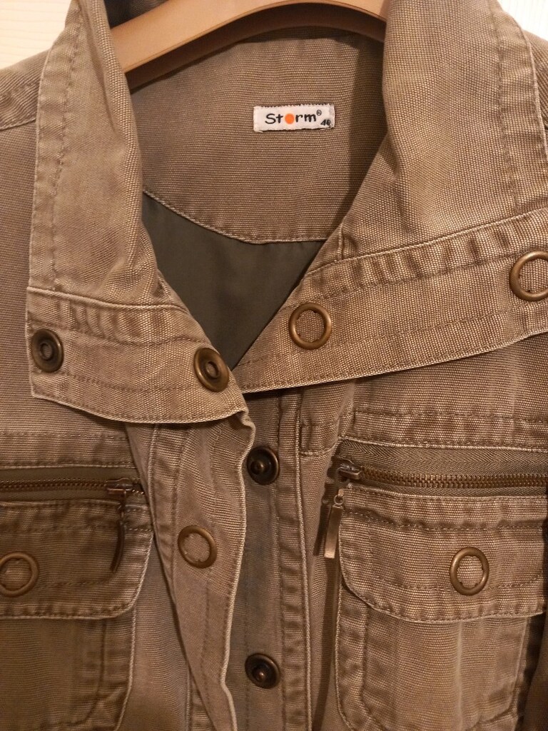 Kahve ve yeşil mont - 7