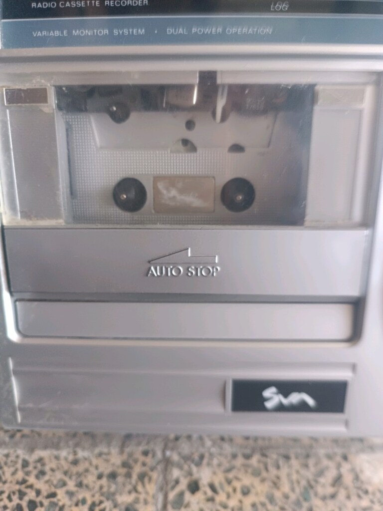 Kaset çalar FM var radyo çalışıyor kaset yeri tuşları yapılacak alana - 6