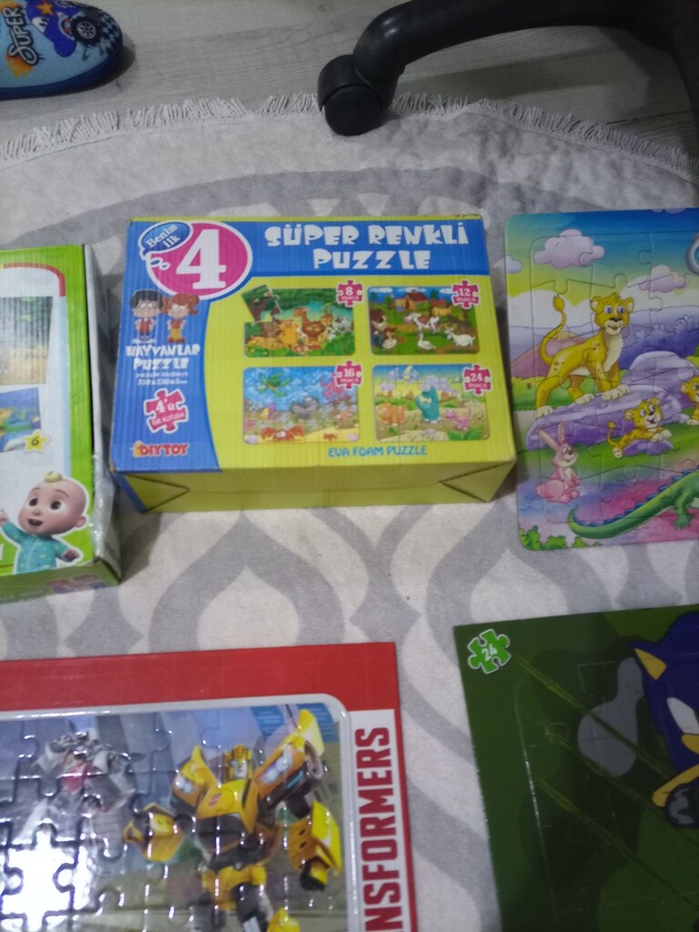 4 Puzzle Setleri 9Parça Takas olur - 3