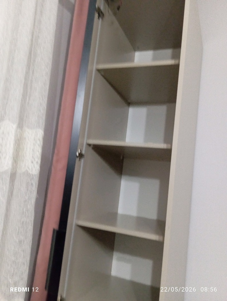 ACİL SATILIK DOLAP - 2